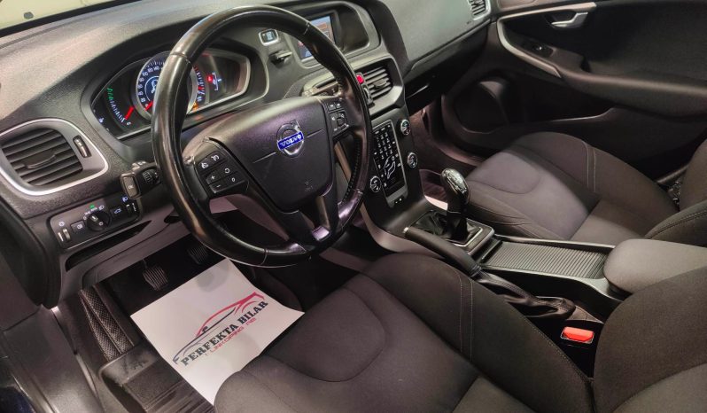 
								Volvo V40 full									