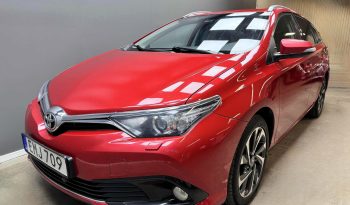 
									Toyota Auris full								